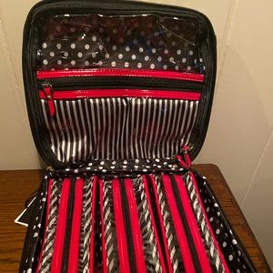 PurseN Tiffany travel case with 12 compartments